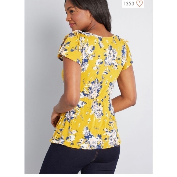 ModCloth Feeling Fluttery Yellow Floral Top 813 - Picture 3 of 7